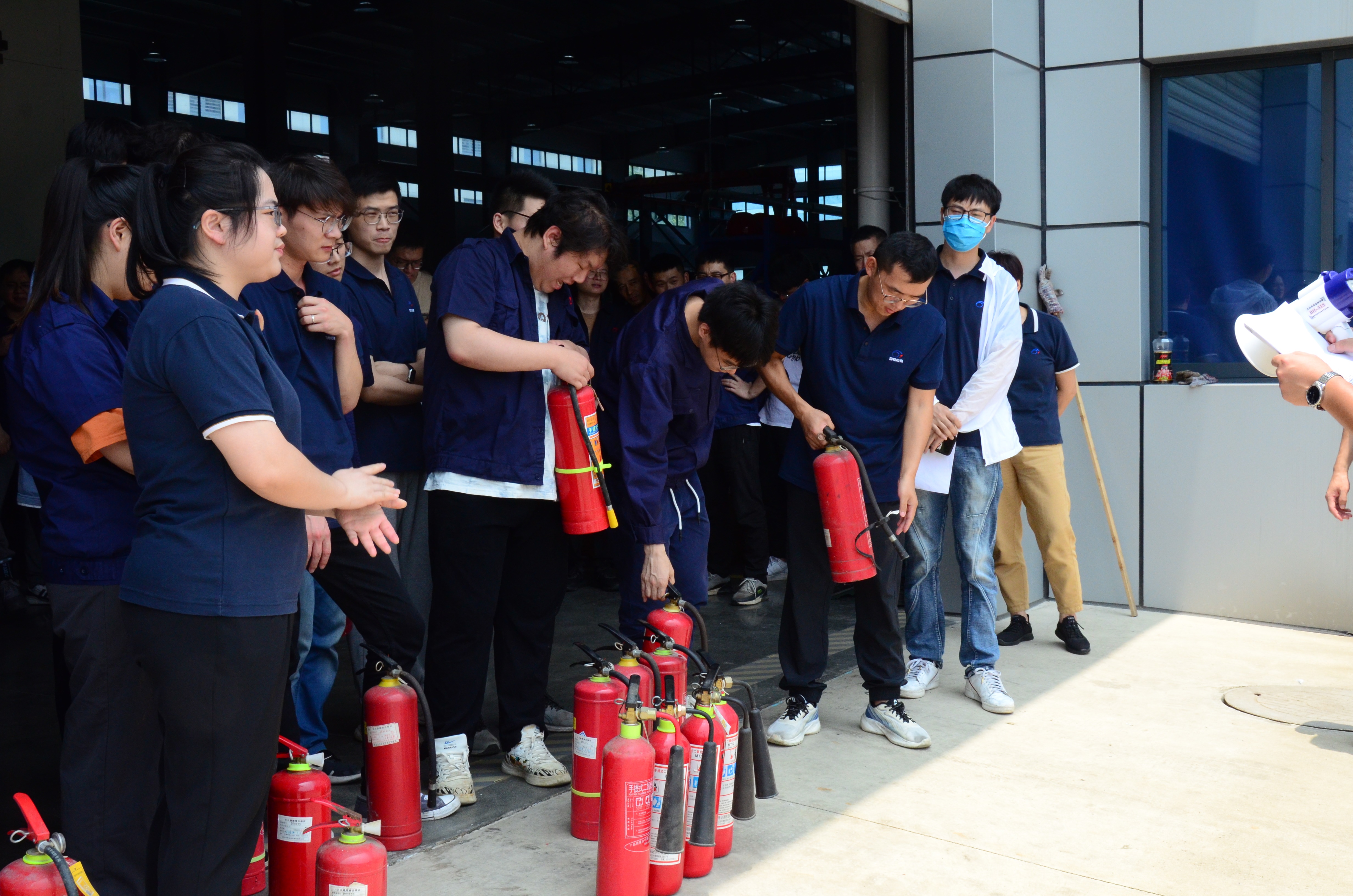 人人講安全！個(gè)個(gè)會(huì)應(yīng)急！02